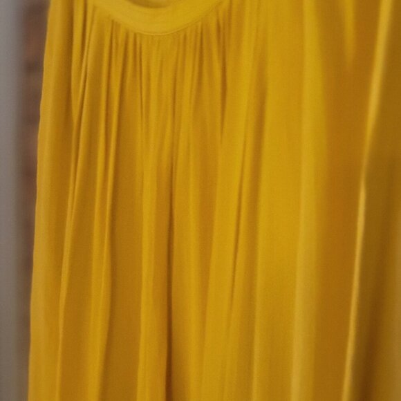 NWT Flowy Goldenrod Peasant Style Blouse - Size L - Picture 2 of 8